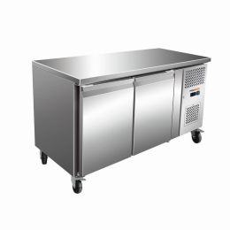 Desserte réfrigérée centrale gastro 3 portes Prof. 700 mm, tropicalisée