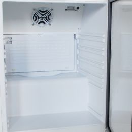 Armoire réfrigérée snack positive noire 200L